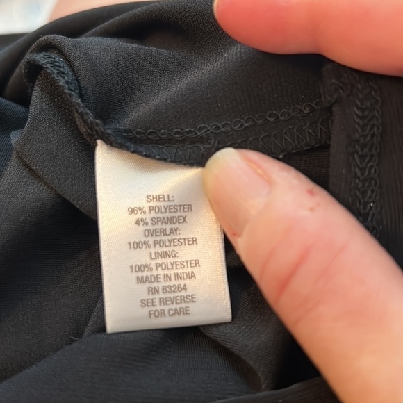 Stunning Sequin Top from Dress Barn Size Large - Picture 9 of 9